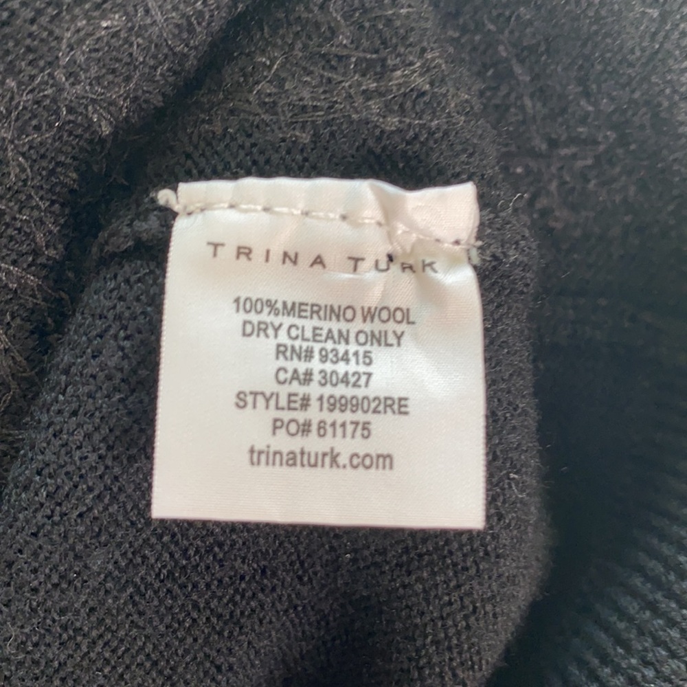 ⭐HOST PICK⭐ Sparkly Trina Turk Dynasty Sweater Sz S - Picture 8 of 8